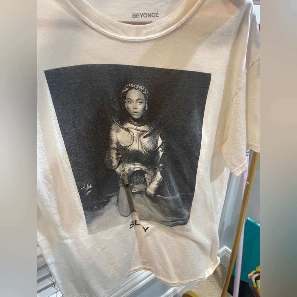 Beyonce brand slay tee